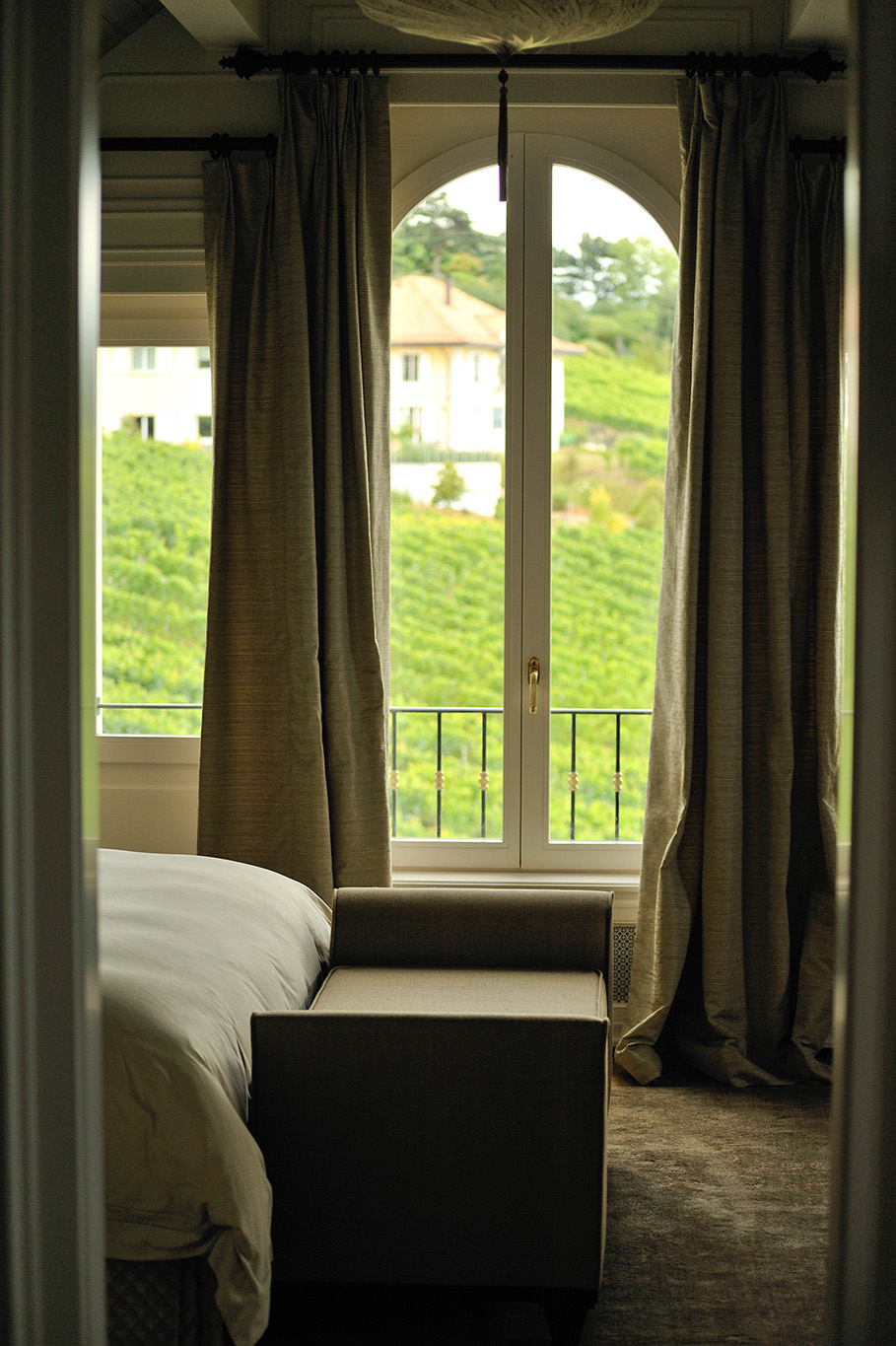 Modern luxury house interior design bedroom in Perroy, Geneva