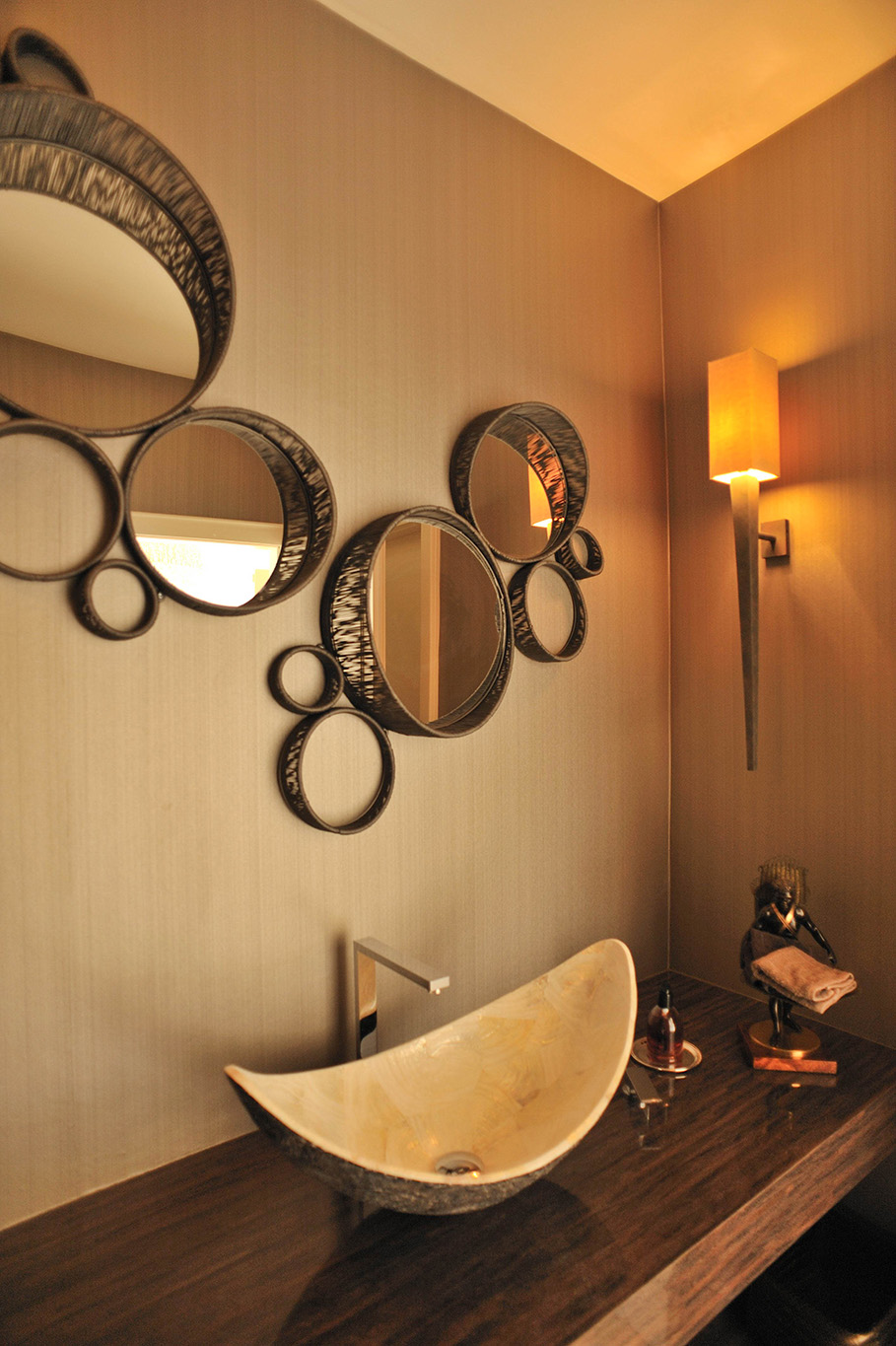 House in Cologny Bathroom