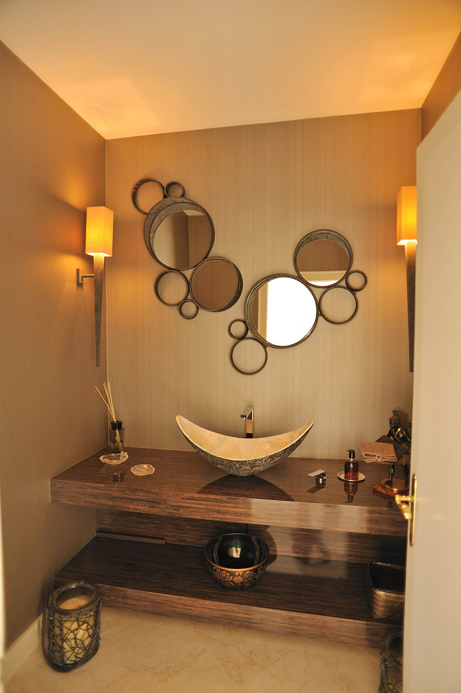 Modern luxury house interior design guest wc in Cologny, Geneva