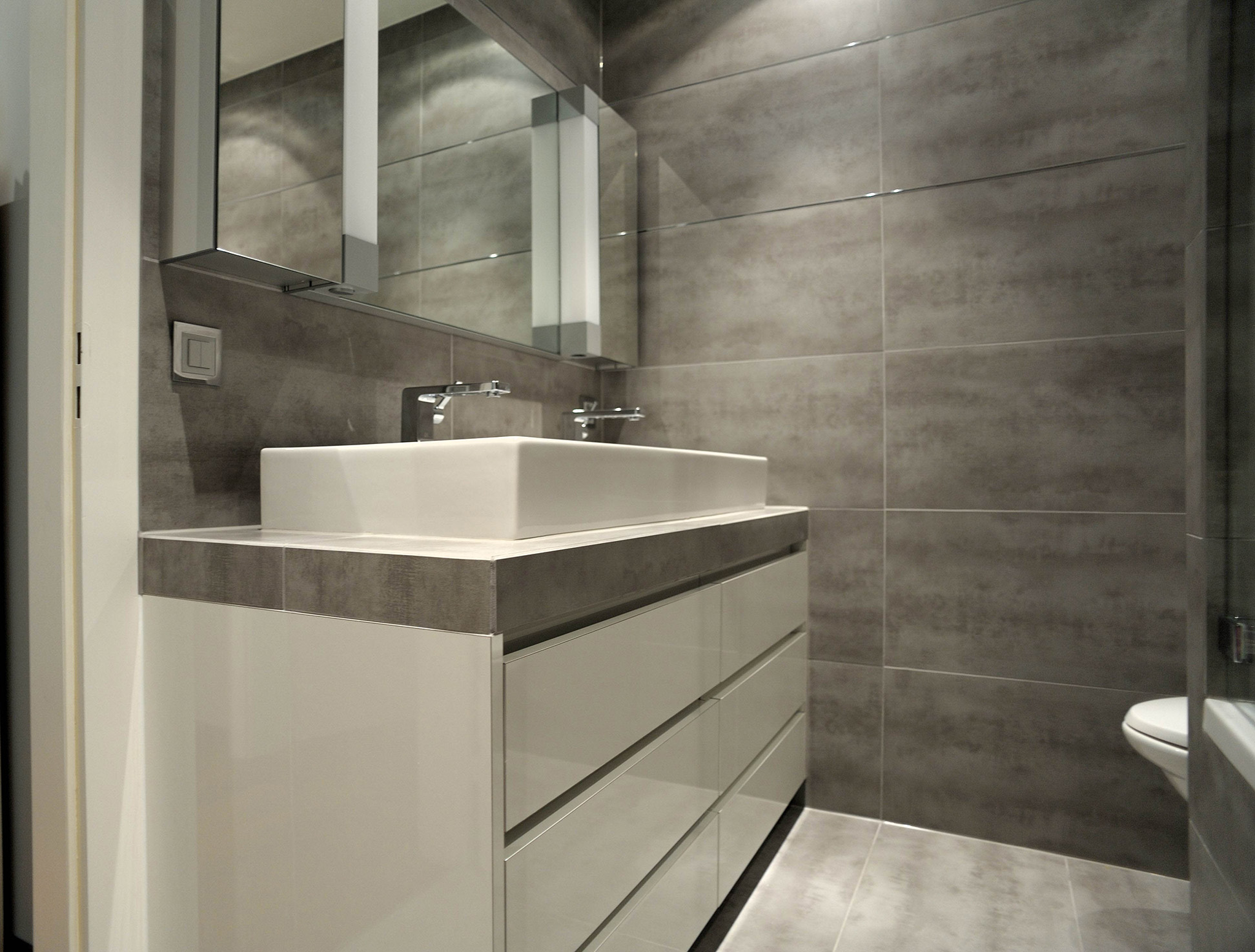 Apartment in Cologny Bathroom