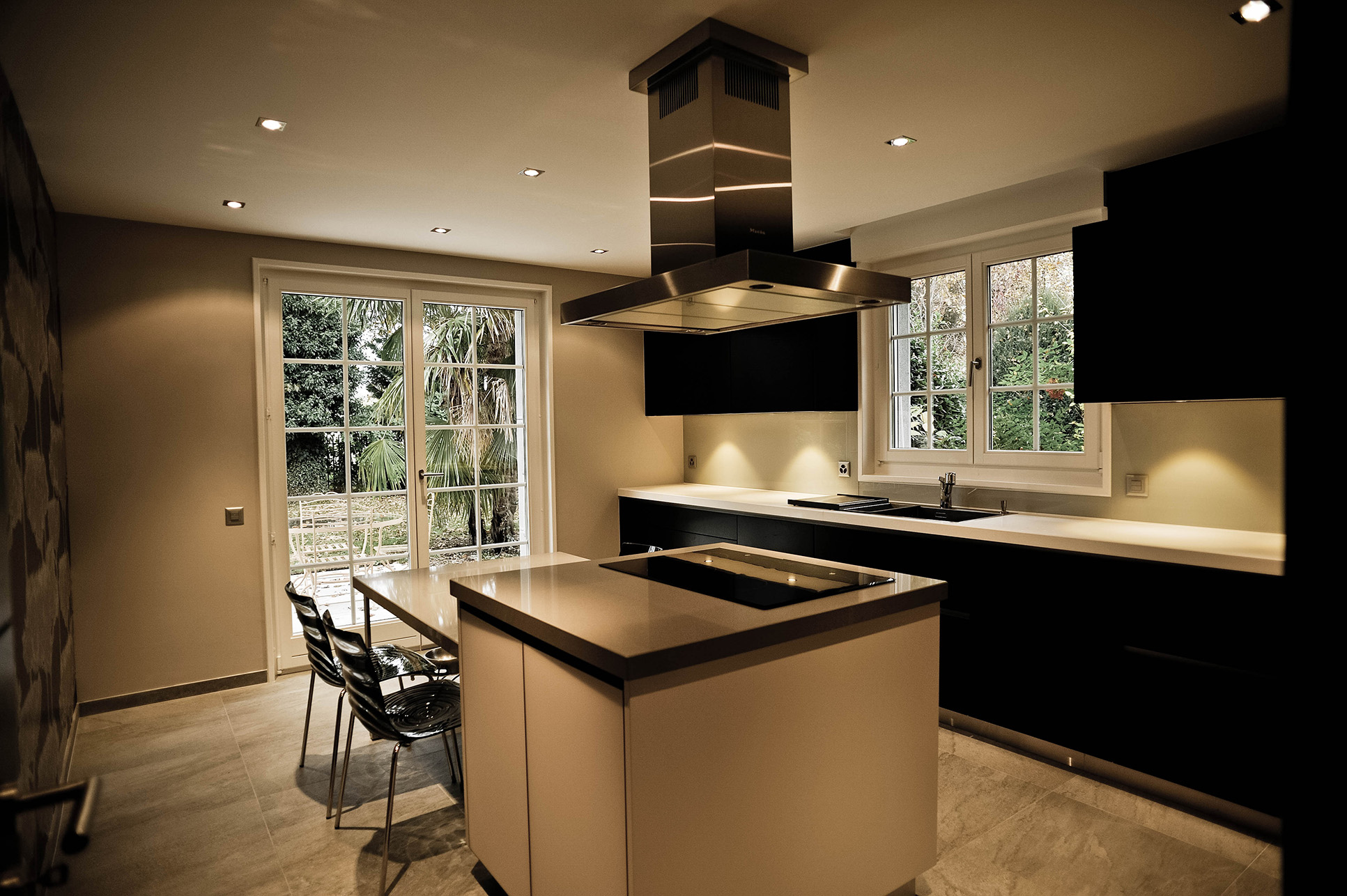 Modern luxury house interior design kitchen in Cologny, Geneva